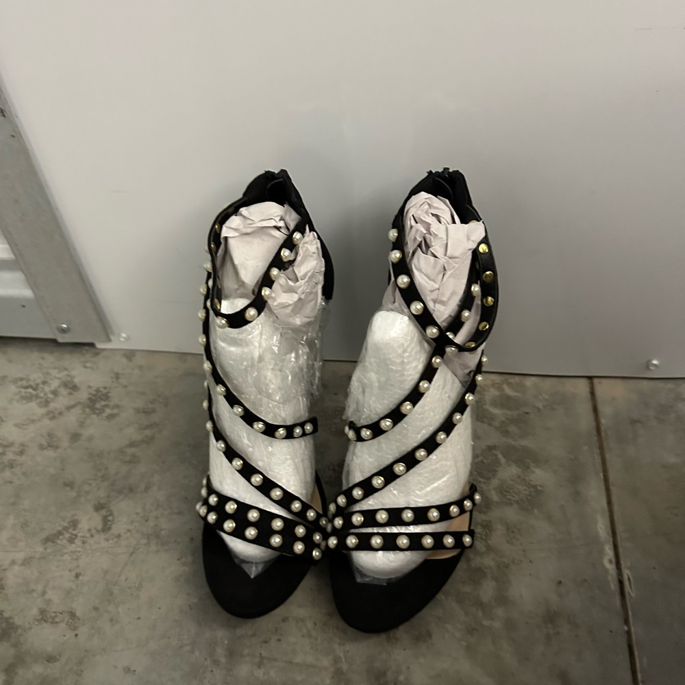 Shoe Dazzle Black Pearl-Studded Heels
